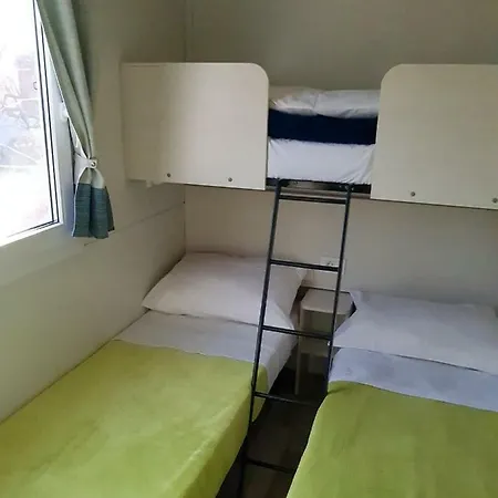Kamp Luka Apartment
